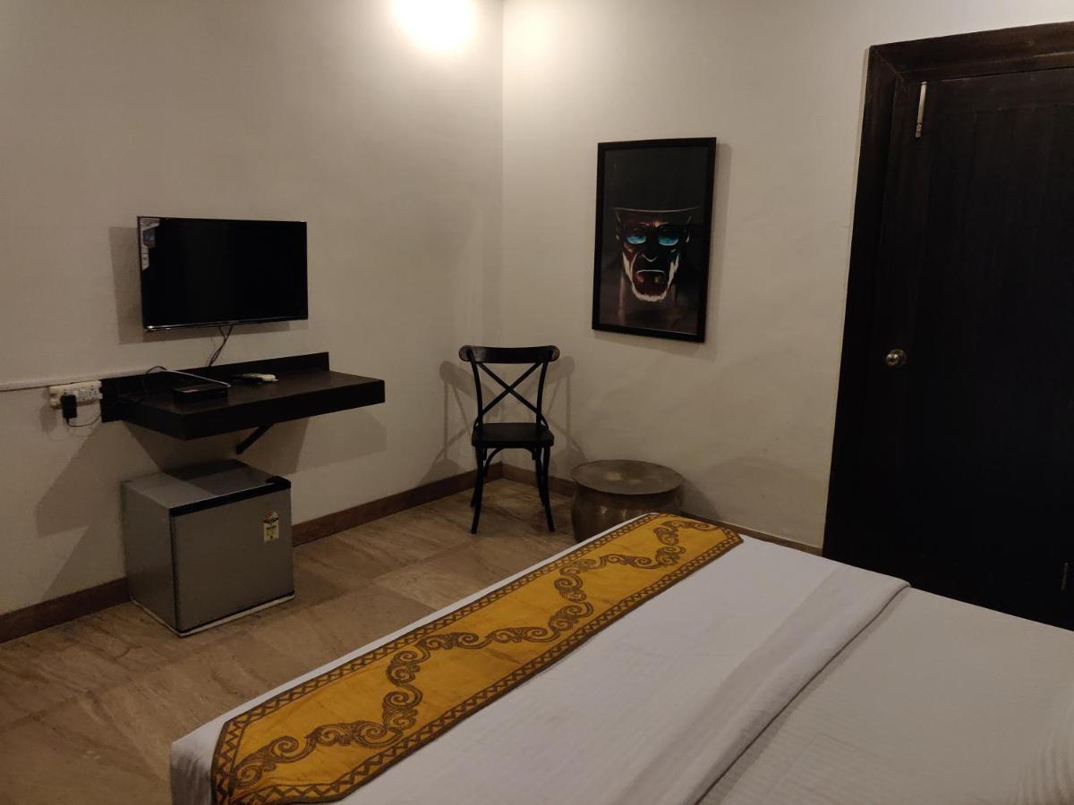 Aakritii Hotels Ґурґаон Екстер'єр фото